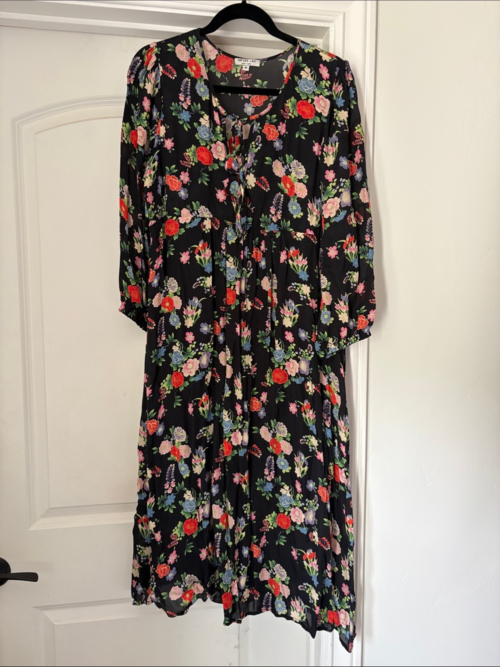 Nieves Lavi 100% Silk Black Floral Tie-Front Midi Dress